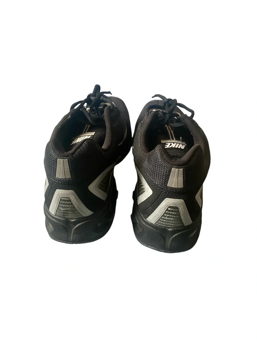Nike Men’s Black with White Air Max Torch 3 Running Shoes 14